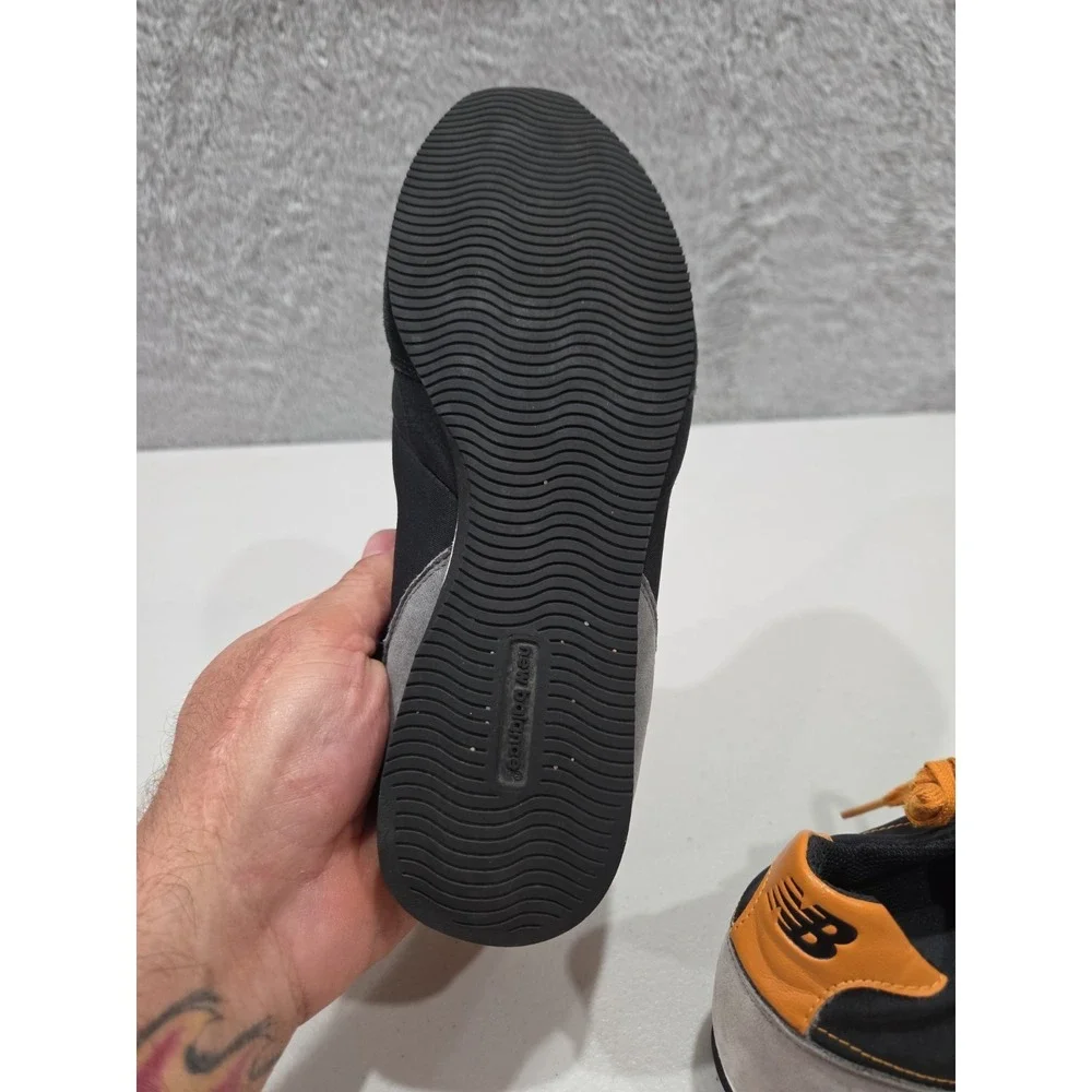 New Balance classic looking